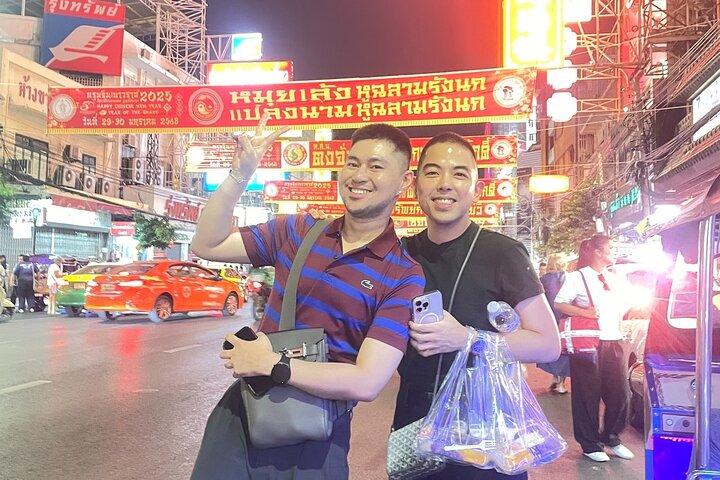 Excursão noturna em Bangkok Michelin Street Food Chinatown by Tuk Tuk