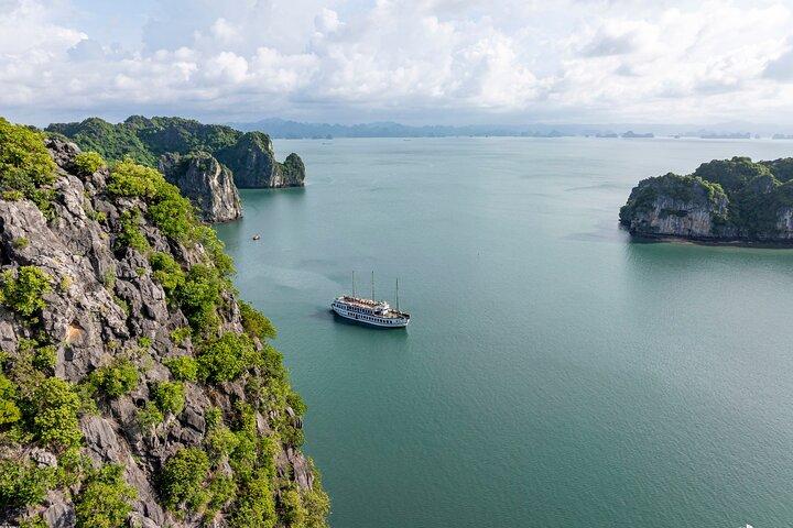 Hanoi: Treasure Junk Cruise Udforsk det skjulte i Bai Tu Long Bay