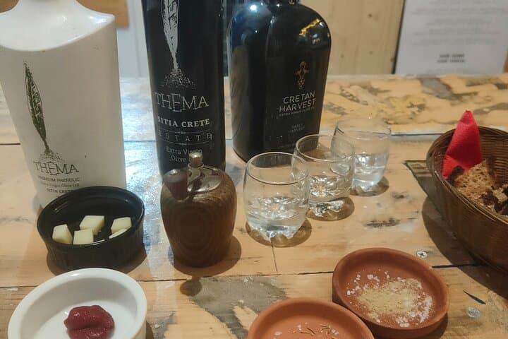 Extra Virgin Olive Oil & Greek Honey Masterclass by a Sommelier