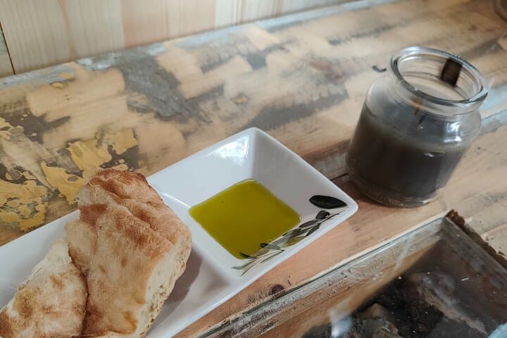 Extra Virgin Olive Oil & Greek Honey Masterclass by a Sommelier