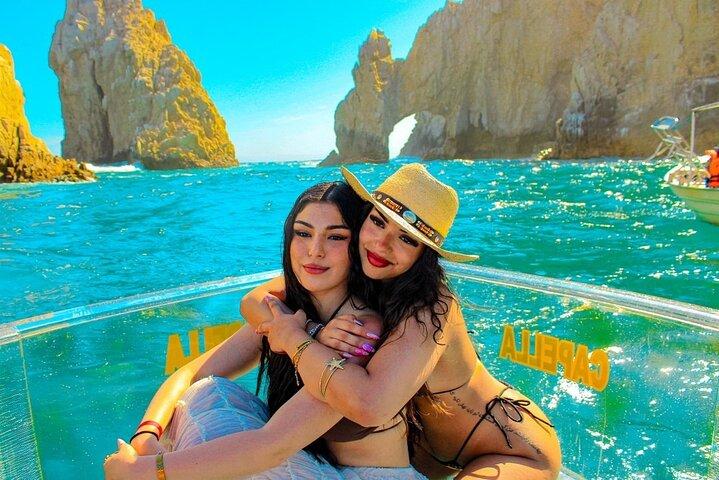 Gita in barca con fondo di vetro nella baia di Los Cabos