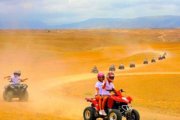 Marrakech Agafay Desert Tour med Quad, Camel Ride og middag
