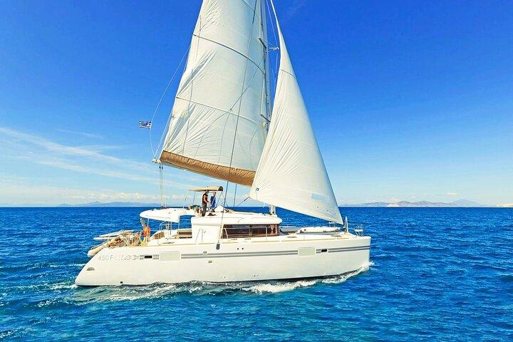 Crociera privata in catamarano a vela di Heraklion a Dia con pranzo
