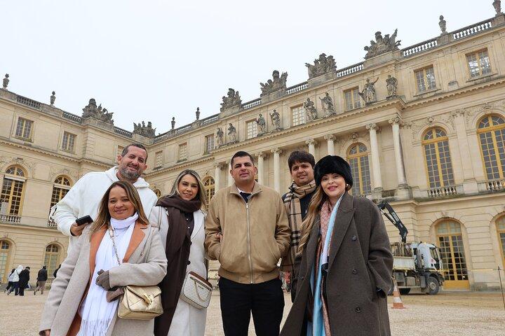 Paris-Versailles Hin- und Rückfahrt im Van mit Tickets