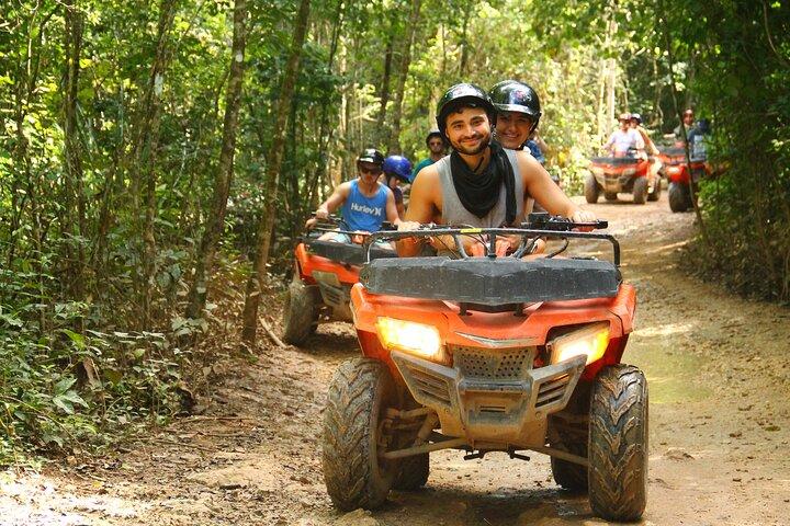 Tour de aventura en ATV, tirolesa y cenote desde Cancún