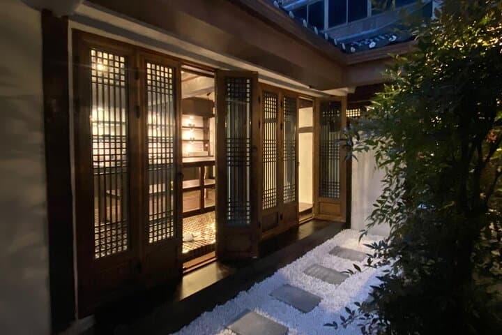 Royal Seoul Cooking Class in a 100-Year-Old Hanok