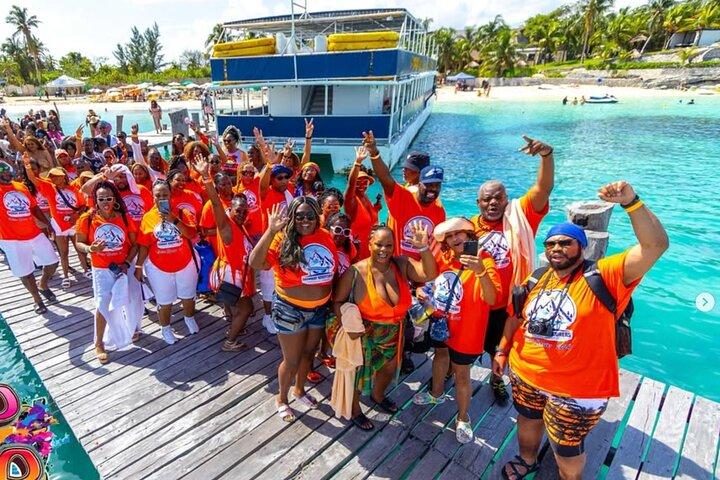 Old School Hip Hop Sesssions Boat Party Cancun (Adults only)