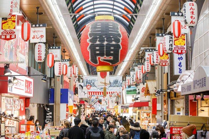 大阪の黒門市場で1.5時間のフードツアー
