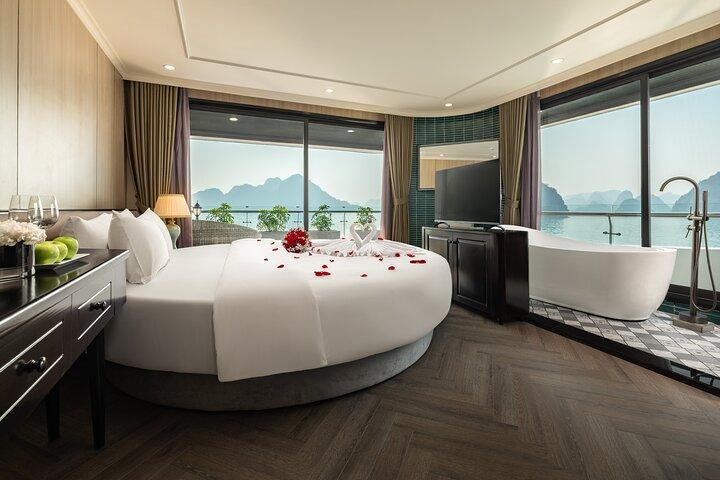 Nuova crociera notturna a 5 stelle Halong Bay & Lan Ha Bay da Hanoi