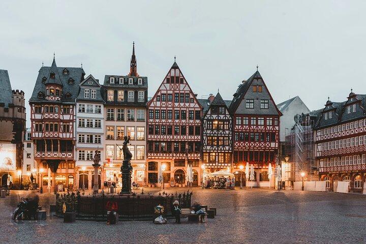 Visite d'une journée de 12 heures à Francfort au départ de Cologne avec photoshoot gratuit