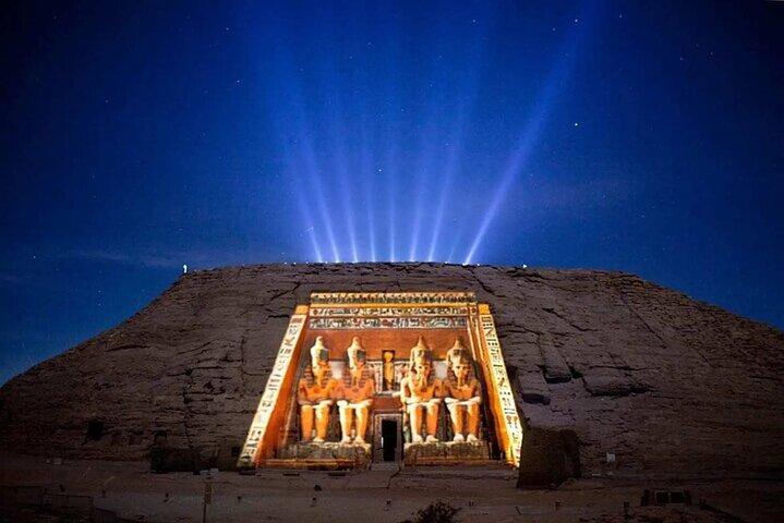 Philae temple son et lumière spectacle Assouan