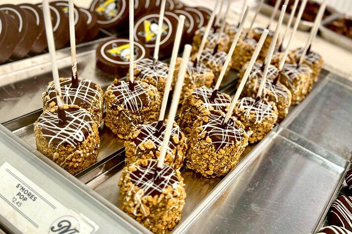 Downtown Pittsburgh Hidden Gems Food Tour with 6 Food Tastings
