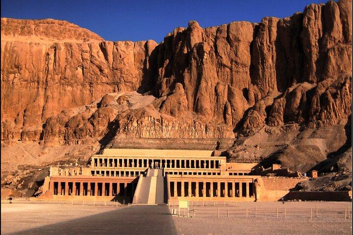Private Day Tour to Luxor from Cairo by Flight