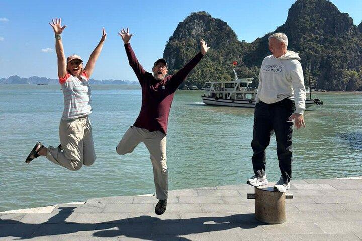 Private 1-tägige Tour in Ha Long Bay mit privater Kreuzfahrt oder Gruppe