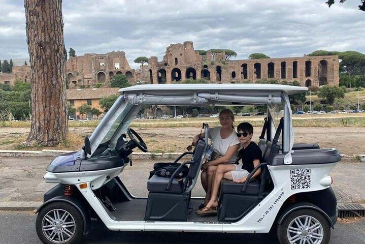 Tour privato di Roma in Golf Cart