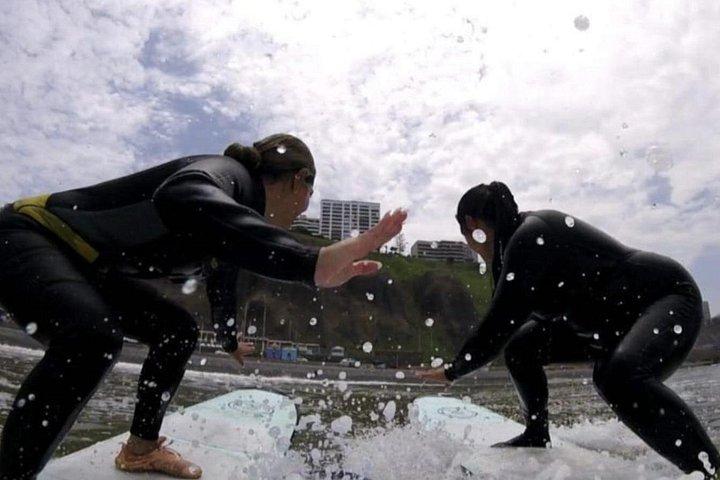 Learn to surf in Makaha with Gean Pierre