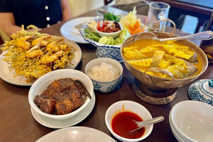 Phuket Old Town Food Tour com degustações Michelin e 10 pratos