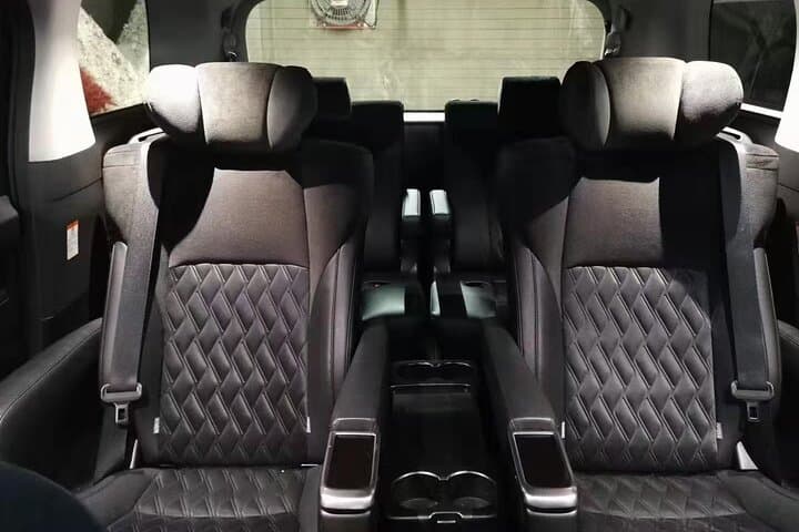 Haneda Airport(HND) Private Transfer to Central Tokyo (1-9 pax)