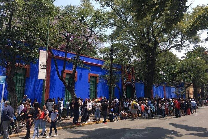 Frida Kahlo VIP - Bike & Churros [Museumbilletter inkluderet]