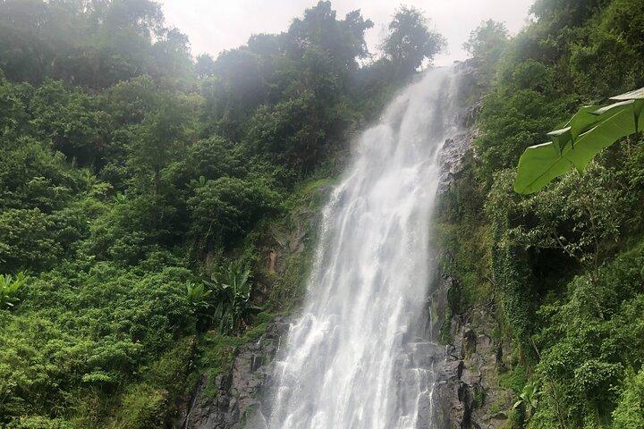 Dagtrip Materuni Watervallen Chemka Hotsprings Moshi Tz
