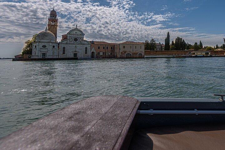 Passeio de barco privado Murano Burano e Torcello
