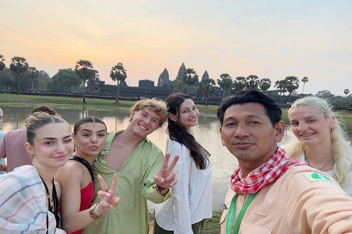 Angkor Wat Attrazioni e Alba Guidata