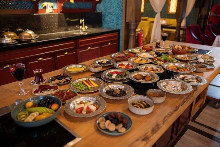 Step into Royalty : Private Dolmabahçe Palace & Ottoman Culinary