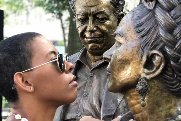 Frida Kahlo VIP-Walk, Market and Churros Museum Tickets Included