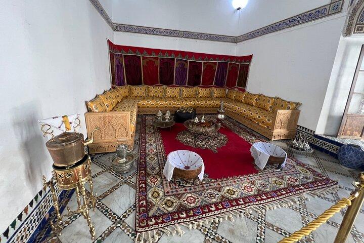 Private Marrakech Sightseeing Tour by Air-Conditioned Car