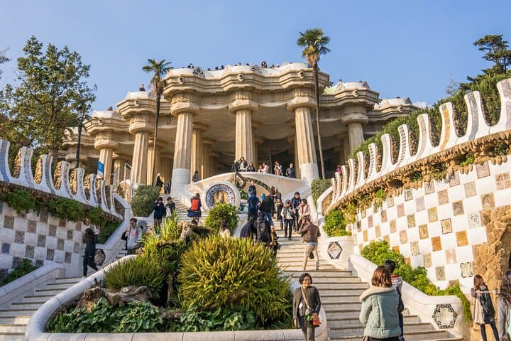 Park Guell Private Guided Tour With a Five Stars Tour Guide