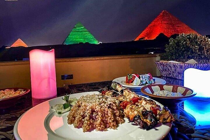 Pyramiden Sound & Light Show mit Abendessen