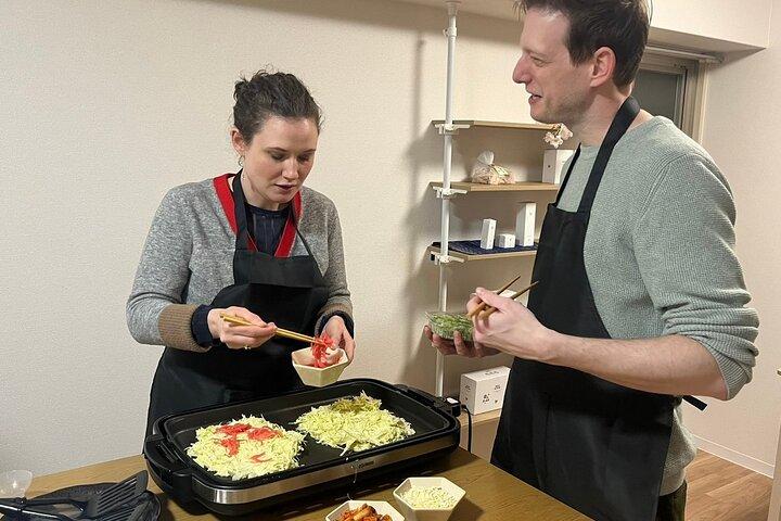 Osaka Okonomiyaki Cooking Class "Learn here and make it at home"