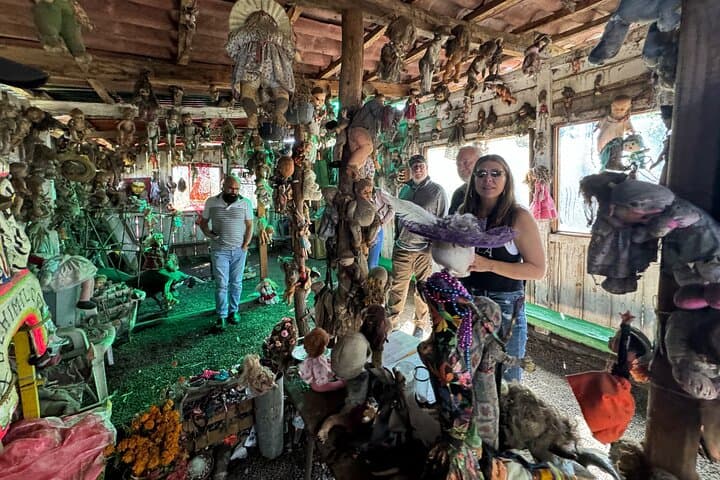 Canals Boat Tour + Doll Island + Ajolote Shrine
