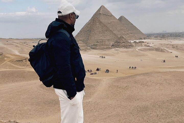 Pirâmides de Giza, GEM, Tour de compras, ATV e passeio de camelo com almoço