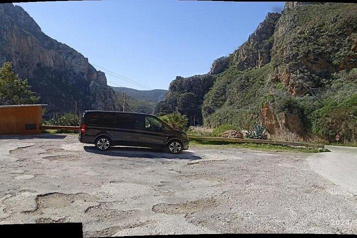 チャニアまたはレティムノンエリアサマリア渓谷プライベート旅行終日