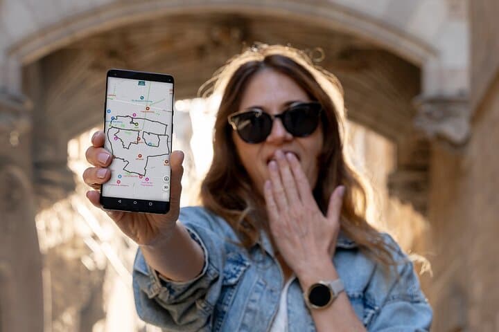Barcelona Gothic Quarter Self-Guided Tour: Hidden Skull Route