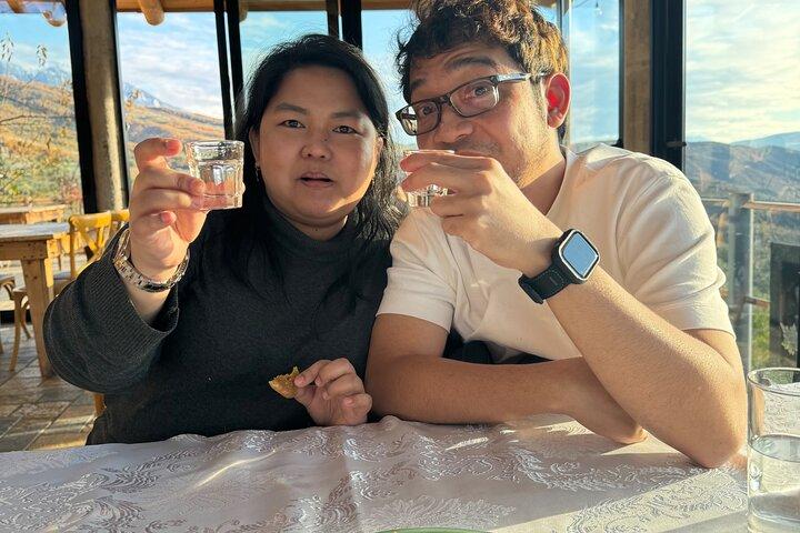 Semi - Tour de um dia privado de Berat com almoço em uma família local