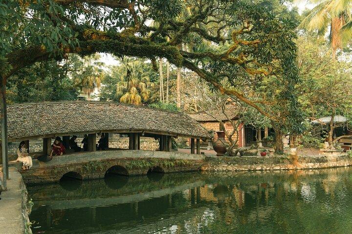 Saker att göra i närheten av Thay Pagoda,Duong Lam Village Private Tour