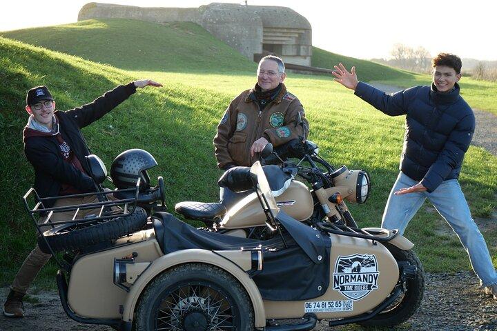 Bayeux heldagstur med sidvagn: Omaha, Arromanches & Pointe du Hoc
