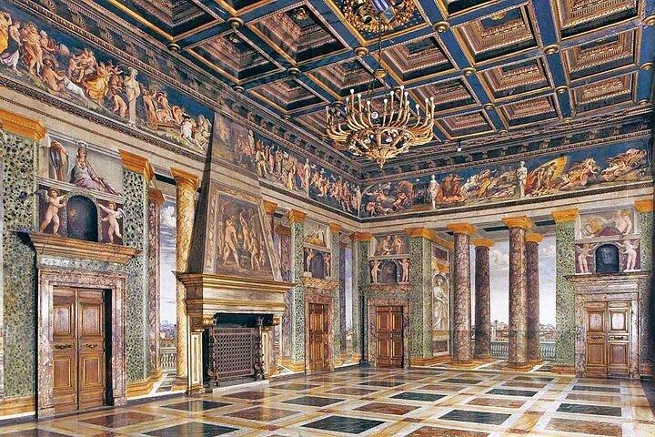 Tour privado de Villa Farnesina, las pinturas de Rafael y Trastevere