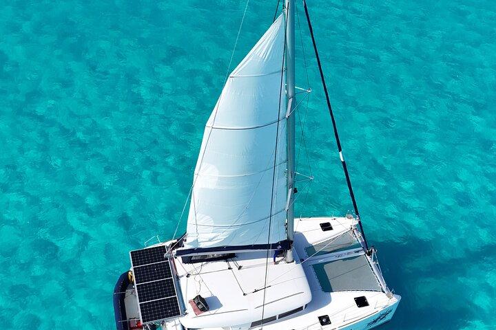 Passeio Privado de Super Catamarã para Isla Mujeres