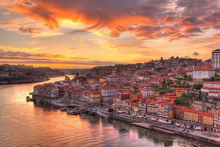 Private transfer between Lisbon and Porto