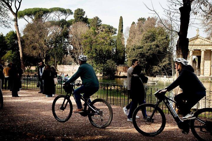 WOW Private Tour : Bicicleta, Almuerzo, Carrito de Golf, Coliseo & Rooftop Bar