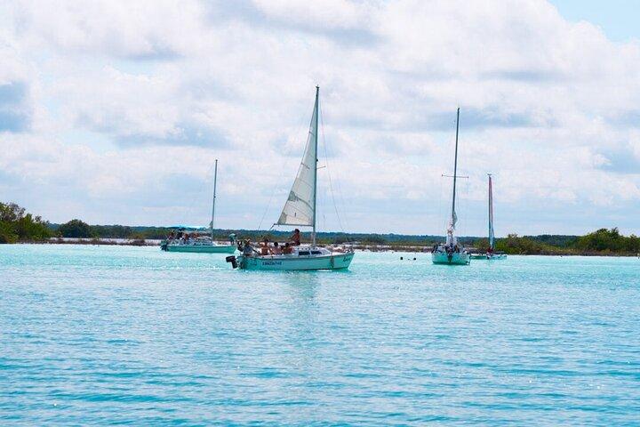 Privates Segelabenteuer in Bacalar
