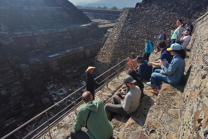 Privé Teotihuacan-piramides met archeoloog