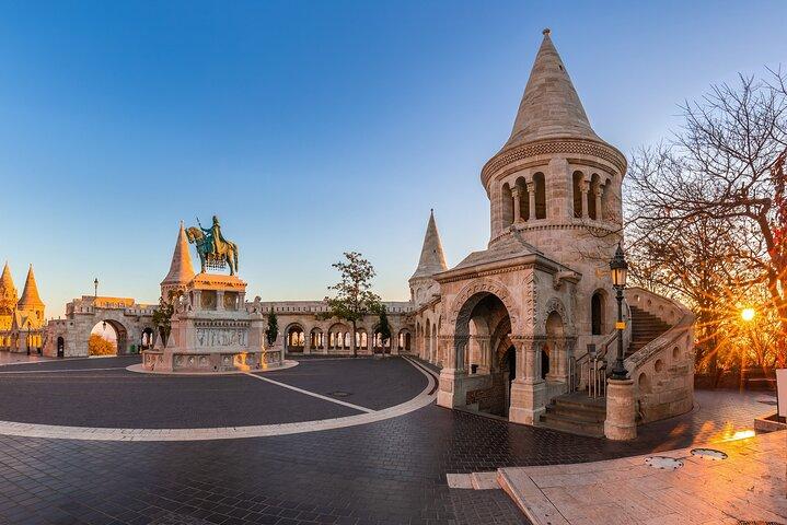 Privat transfer fra Prag til Budapest med 4 timer af Sightseeing
