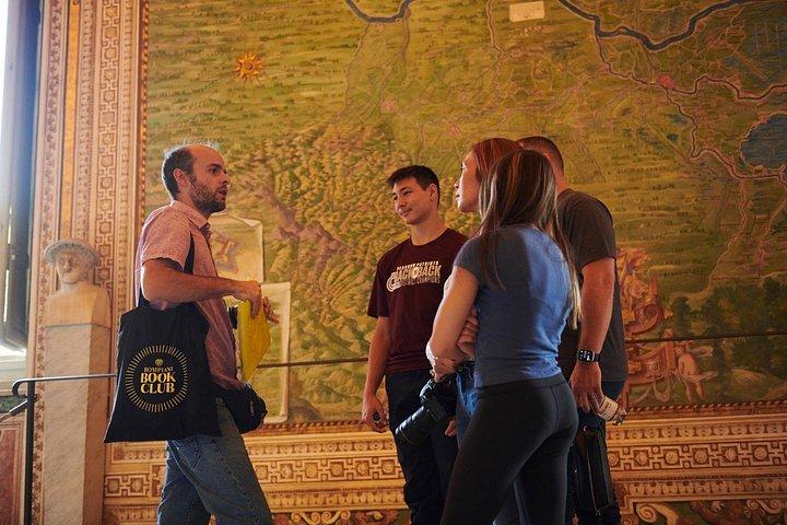 Vatican Museums: Raphael Rooms and Sistine Chapel Private Tour