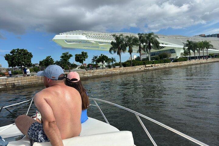 リオデジャネイロのプライベートスピードボートツアー（軽食と飲み物付き）