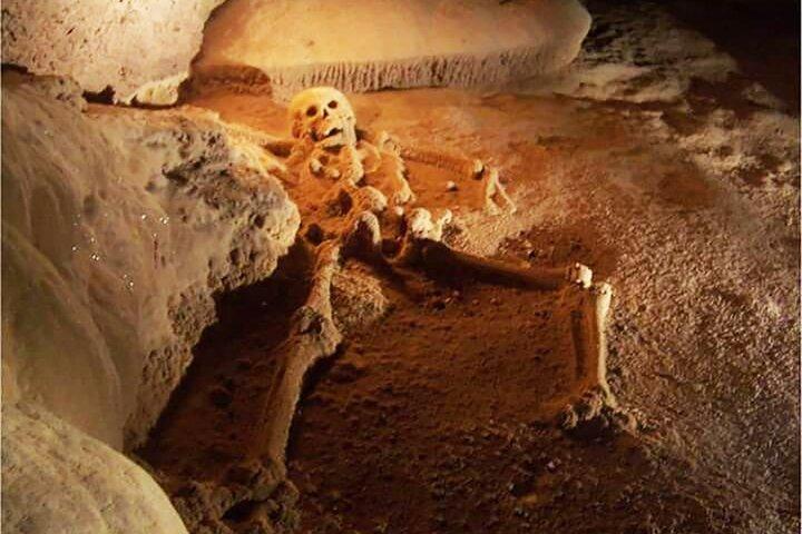Actun Tunichil Muknal Cave com almoço local de San Ignacio
