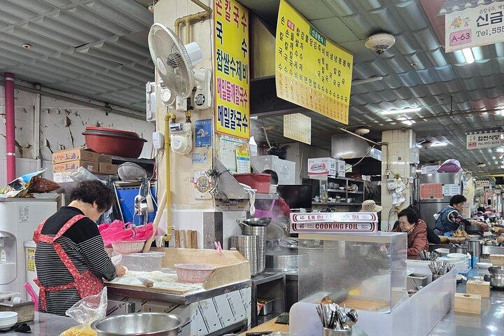 "Walking Tour: Busan local Experience + private guide
